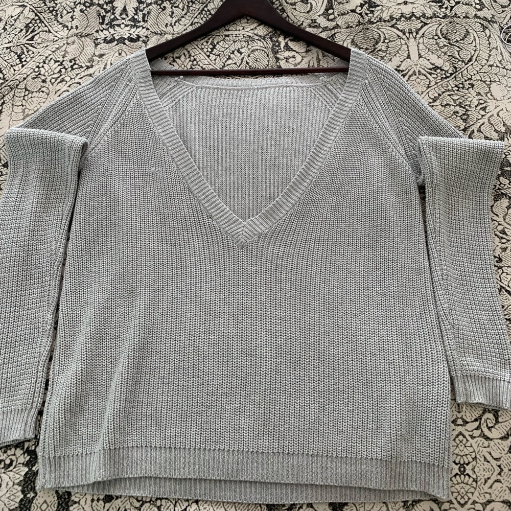 Low V-Back Lulus Sweater
